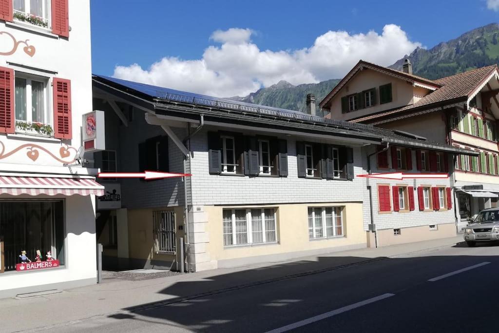 Matten bei Interlaken New.. Matten Central Family Suite, Sleeps 4 מראה חיצוני תמונה
