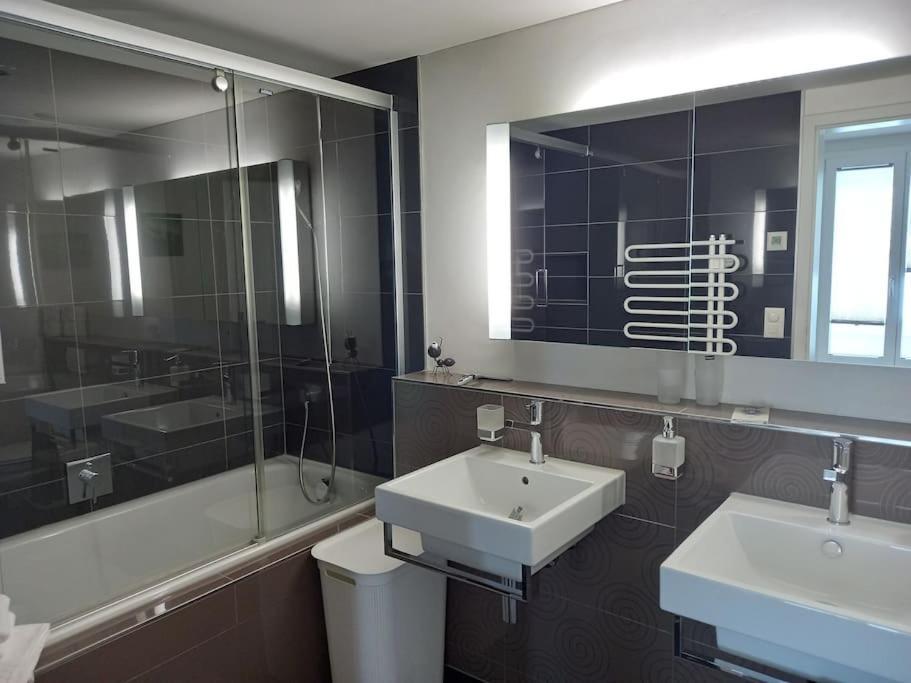 Matten bei Interlaken New.. Matten Central Family Suite, Sleeps 4 מראה חיצוני תמונה